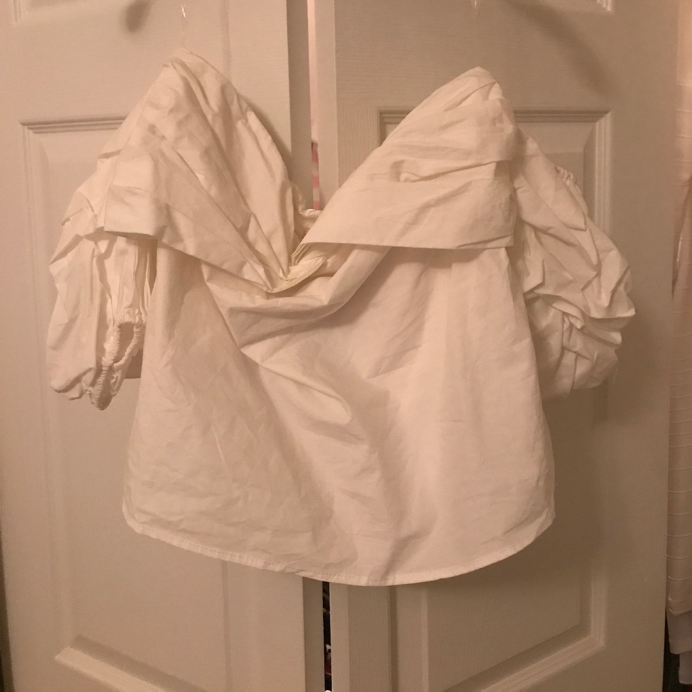 🆕Removable Puffy arms white top