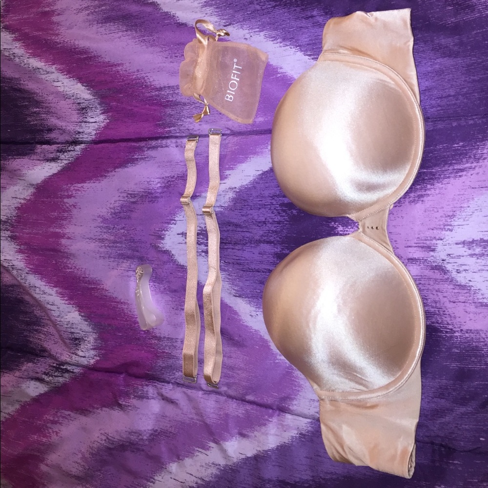 VS Biofit strapless bra