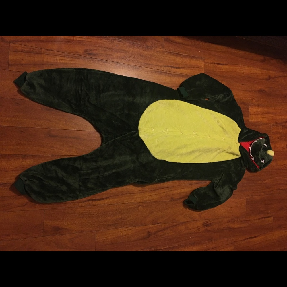 sleepwear dragon