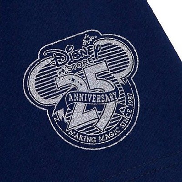 Disney | Minnie Mouse Collectors Shirt Size Large - Picture 2 of 2