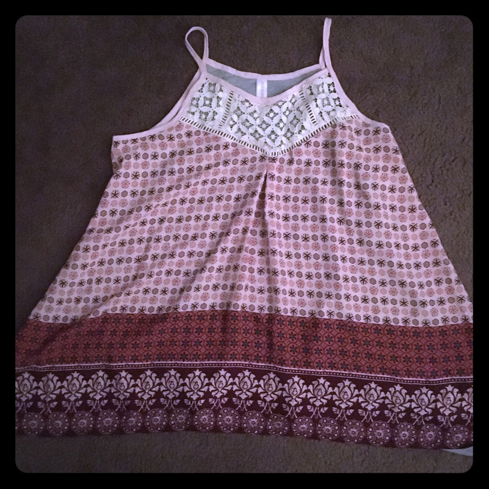 New w/o tags tank 💐💐