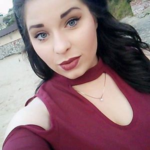 Meet your Posher, Alana