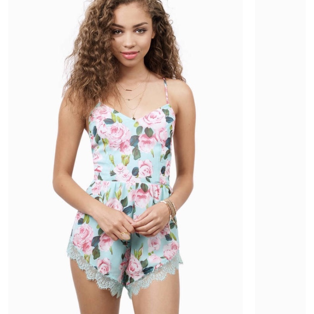 TOBI- Frolic in Floral Romper ! New With Tags!