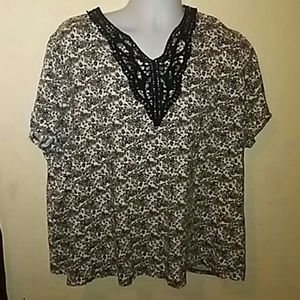 Beautiful Blair blouse size 22