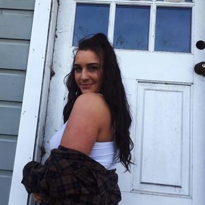 Meet your Posher, Carlee