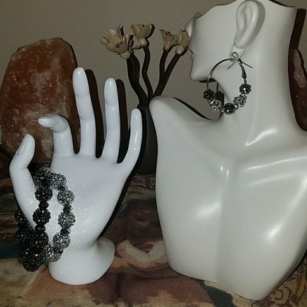 🎆3 for $18🎆Funky Spiked Earings & Bracelet Set