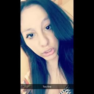 Meet your Posher, Adelina