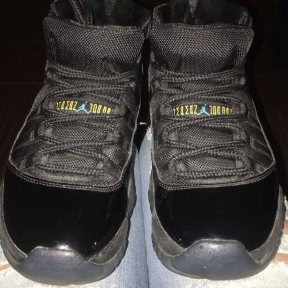 Jordan's 11 Gamma Blues 8M
