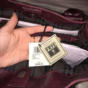 Frye handbag in wine color 🍷