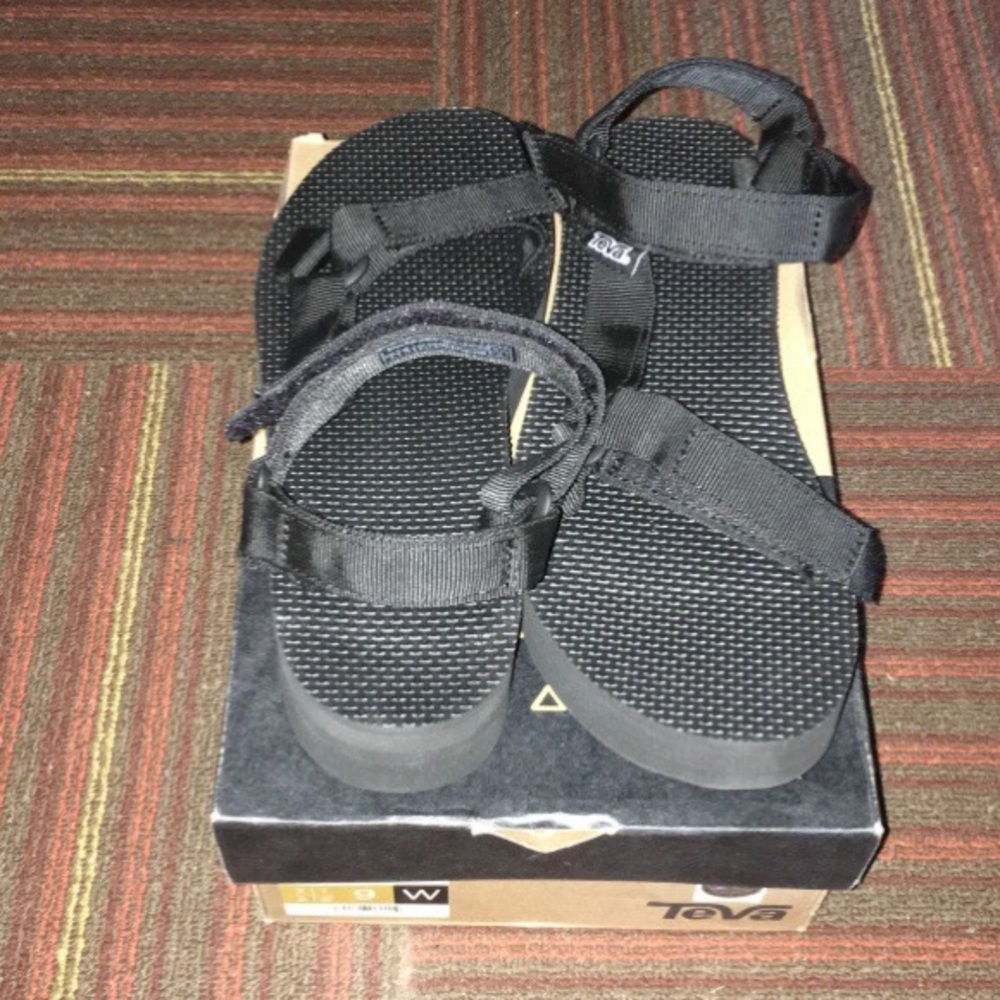 TEVA Black Women Sandals 9