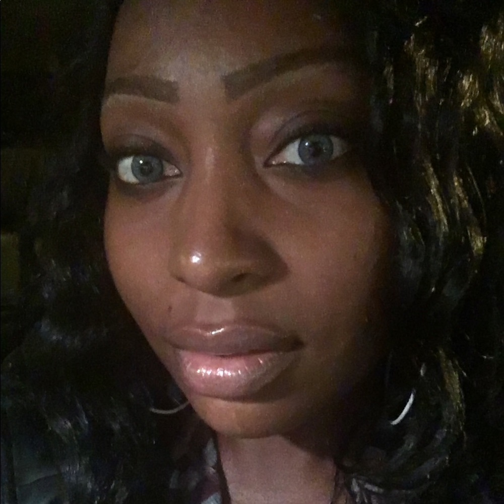 Meet your Posher, Krystle