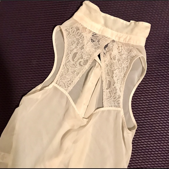 White button up/ lace tank - Picture 2 of 3