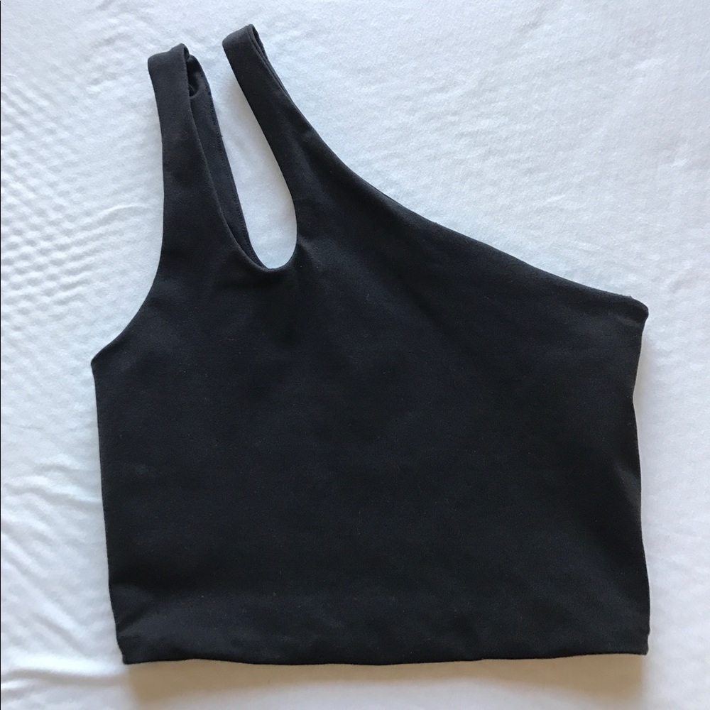 One shoulder crop top