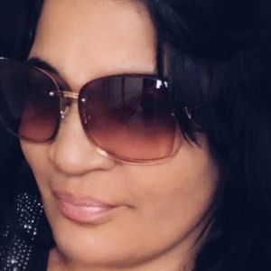 Meet your Posher, Amarilys