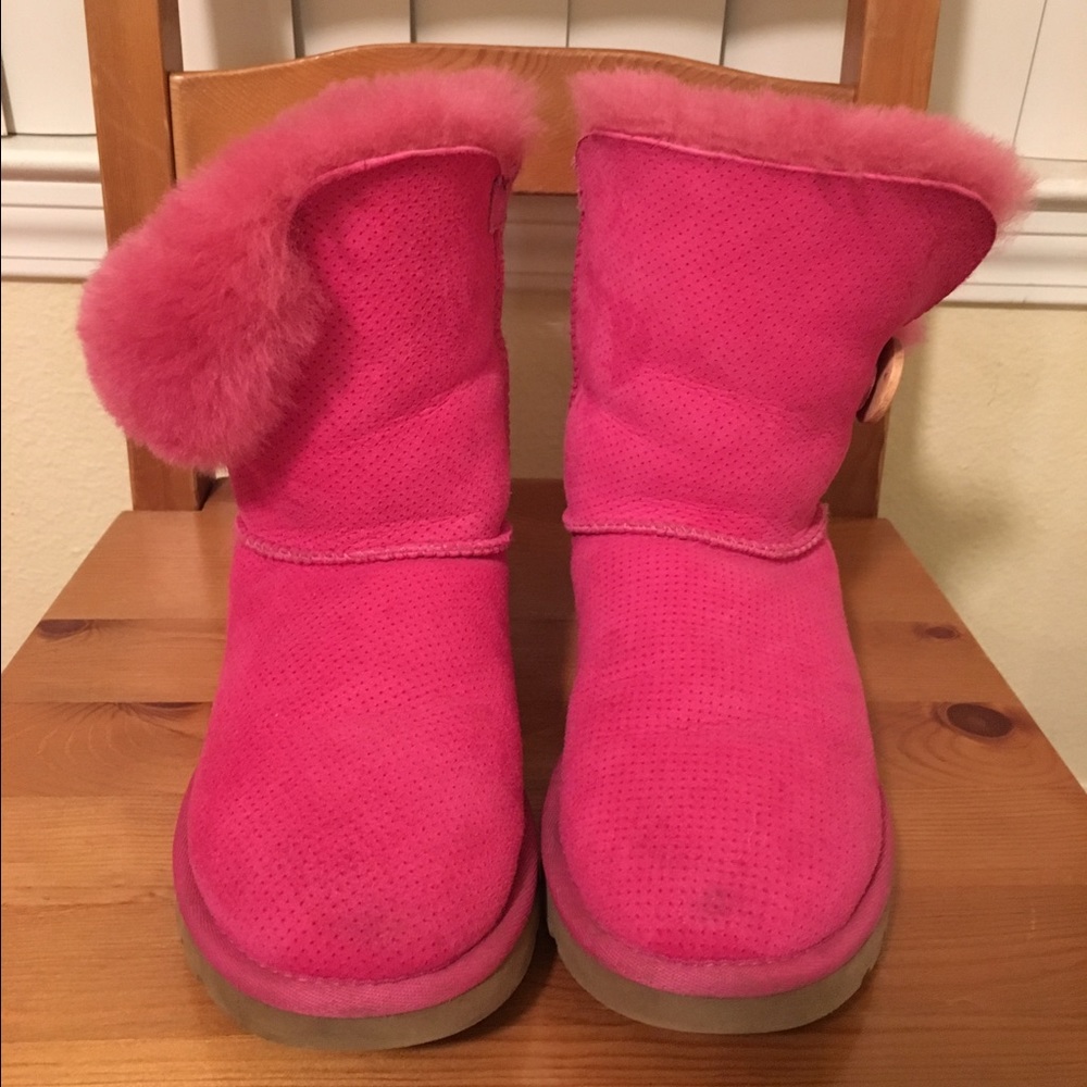 Pink ugg boots