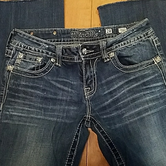 Miss Me Snakeskin & Embellished Fleur De Lis Jeans - Picture 5 of 8