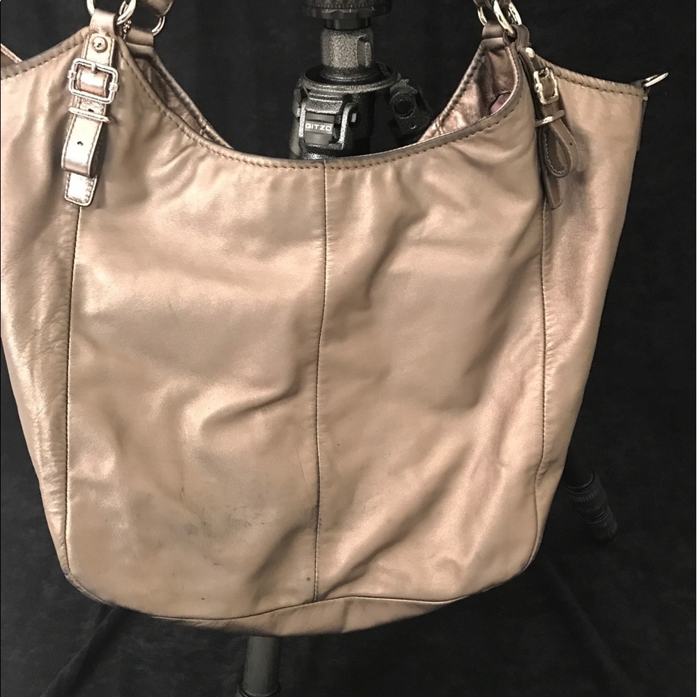 Coach - Picture 2 of 3