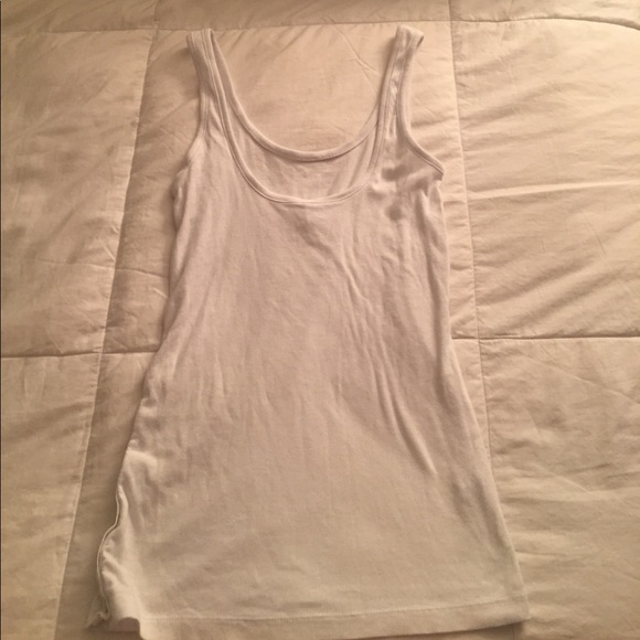 Fabletics Tank - Picture 3 of 4