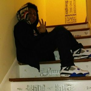 Meet your Posher, Kenneth