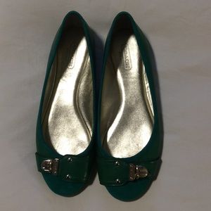 Green coach shoes, gold buckle detail, size 6 1/2