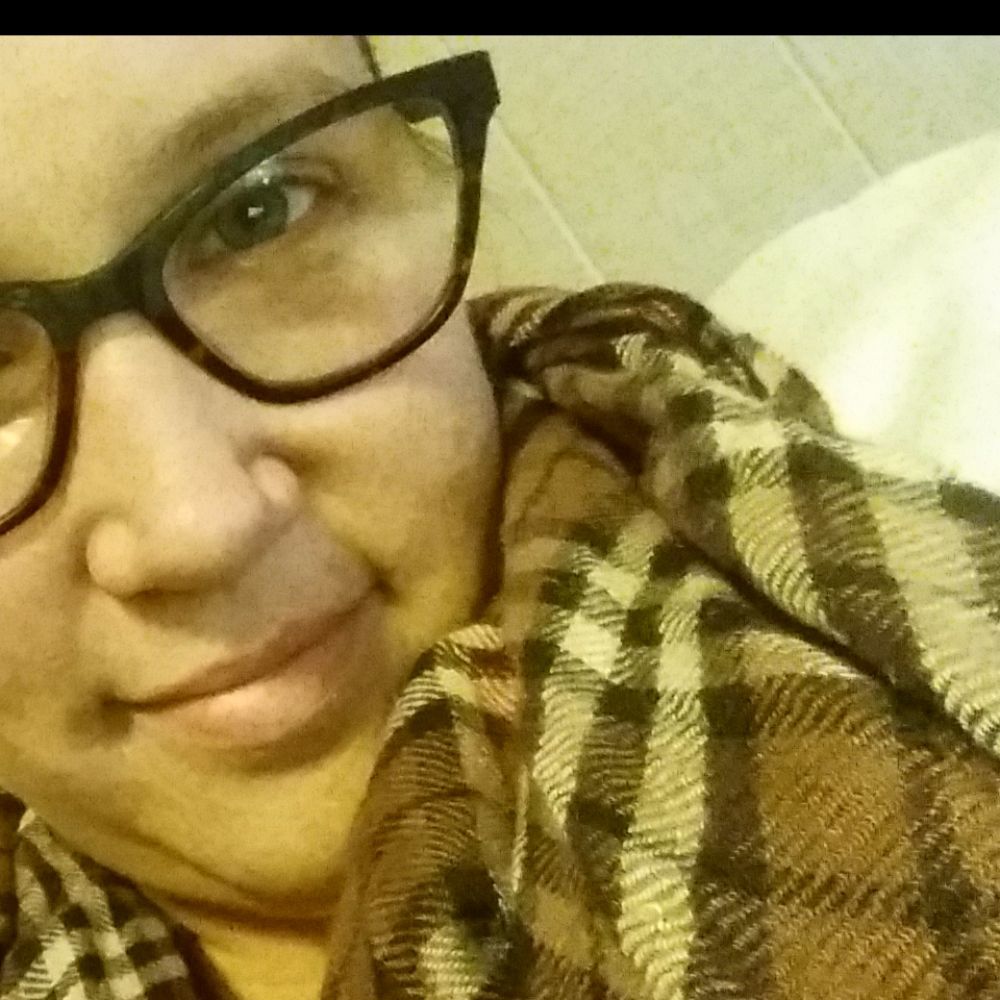 Meet your Posher, Alicia