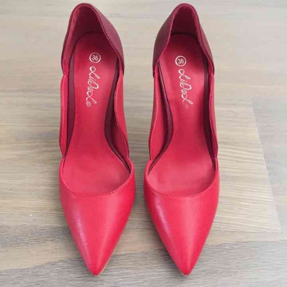Ombré red leather scallop pointy pumps Valentino - Picture 3 of 4
