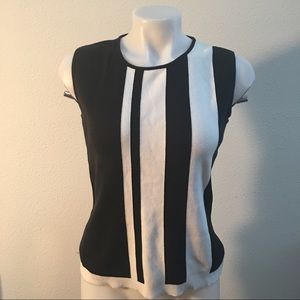 Liz Claiborne racer no sleeve sweater