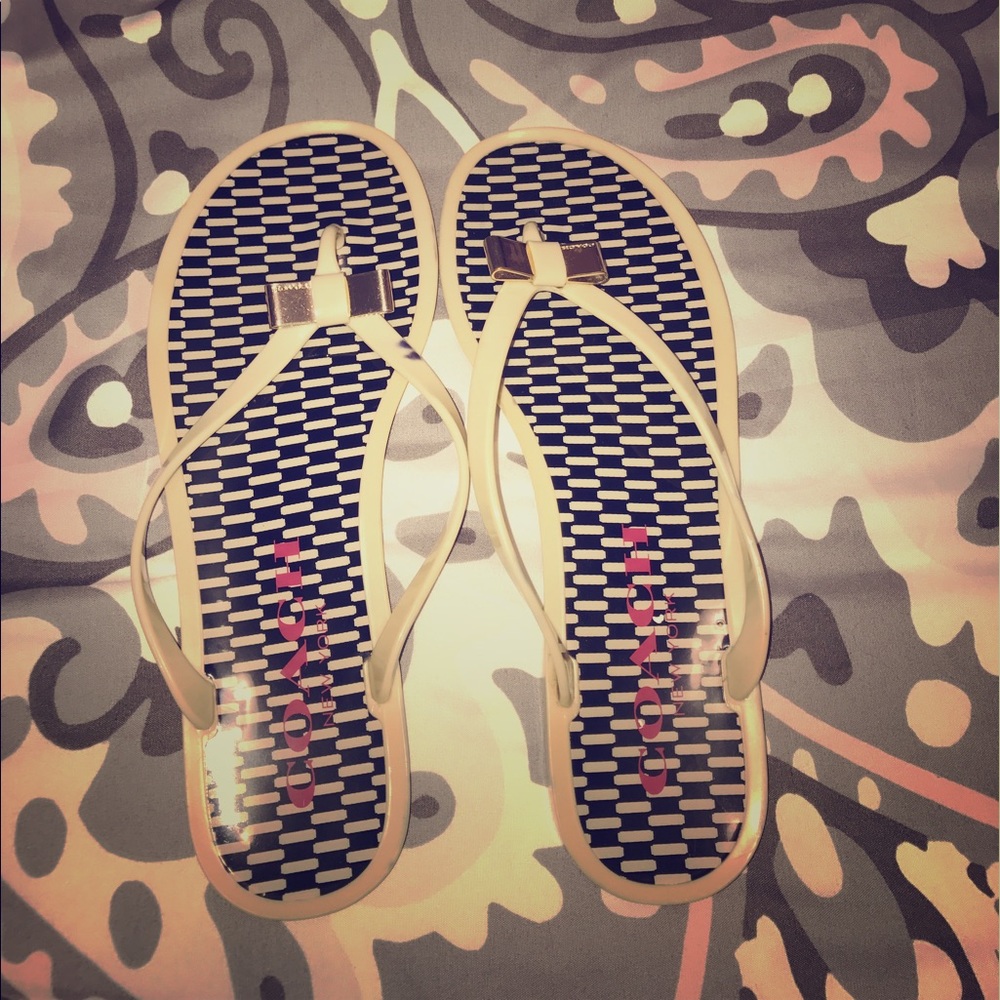 Authentic coach flip flops