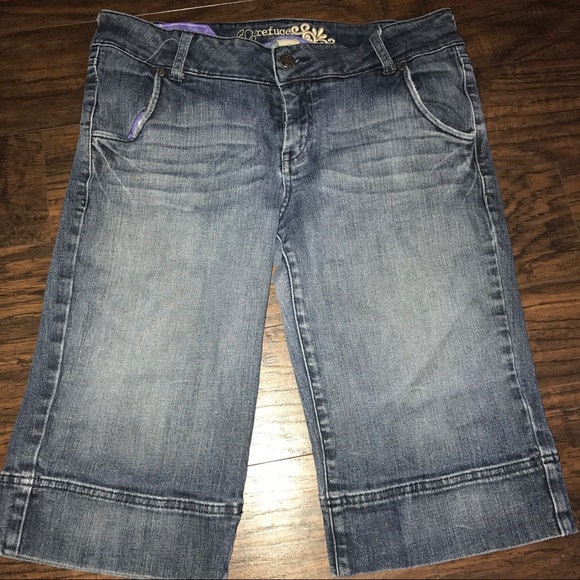 Refugee Jean Denim shorts size 12/13 Knee Length - Picture 1 of 3