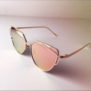 Oversized Mirrored Cat Eye Festival Sunglasses