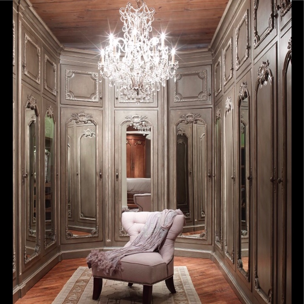 Welcome to my closet!