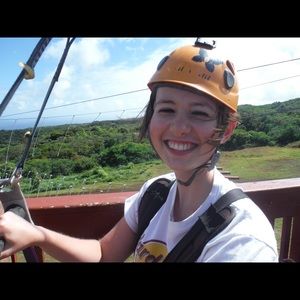 Meet your Posher, Ashley