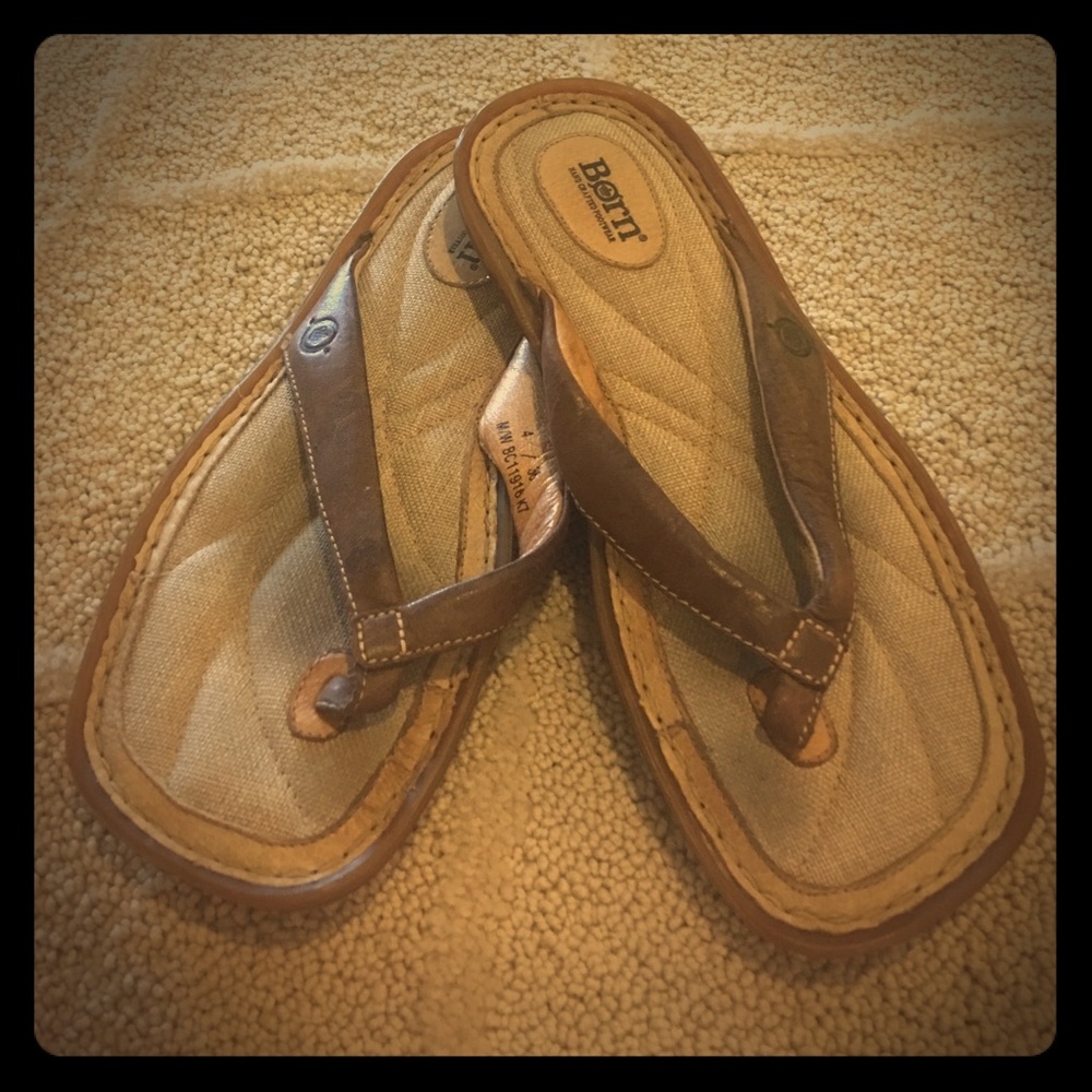 Boys flip flops