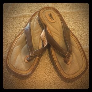 Boys flip flops