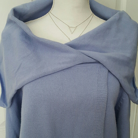 Periwinkle blue sweater - SOLD - Picture 2 of 4