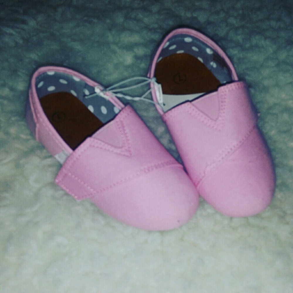 Size 7 little girls shoes