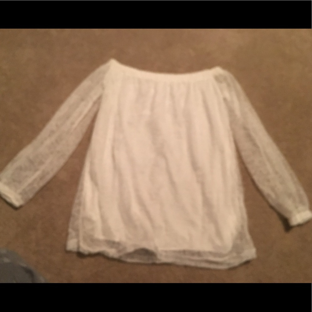 Lace shoulder less top