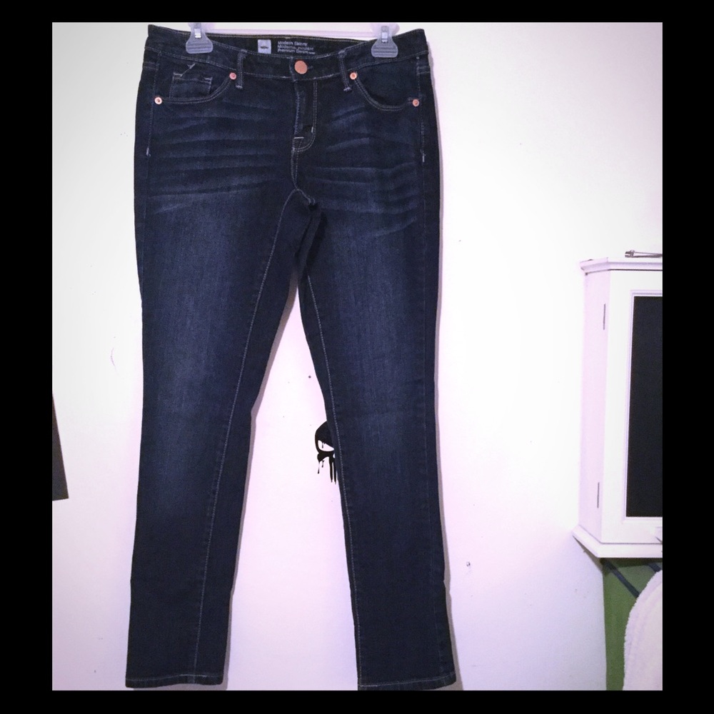 NWOT Mossimo Modern Skinny in 6S