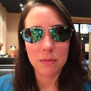 Meet your Posher, Lori