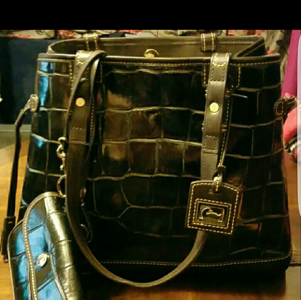 Dooney and Bourke Purse-SOLD