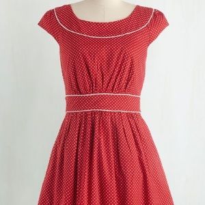 ModCloth Day After Day Dress in Red Dots NWT sz M