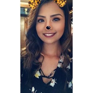 Meet your Posher, Yesenia
