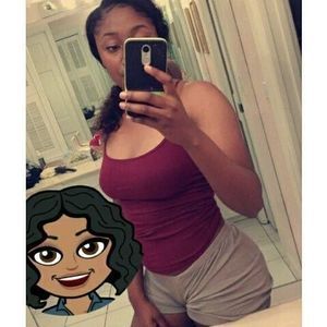 Meet your Posher, Glora