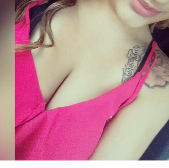 Pink romper - Picture 4 of 4