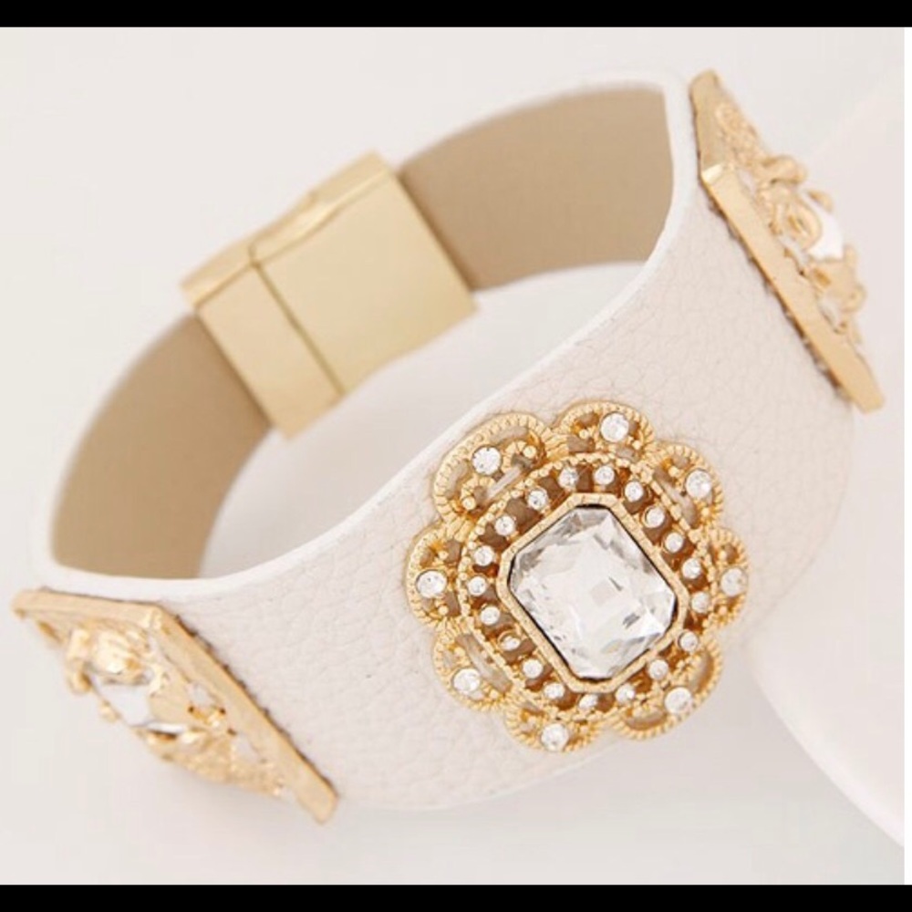 Star Studded Bangle in White