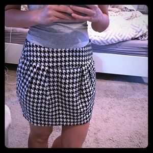 Forever 21 tweed houndstooth skirt