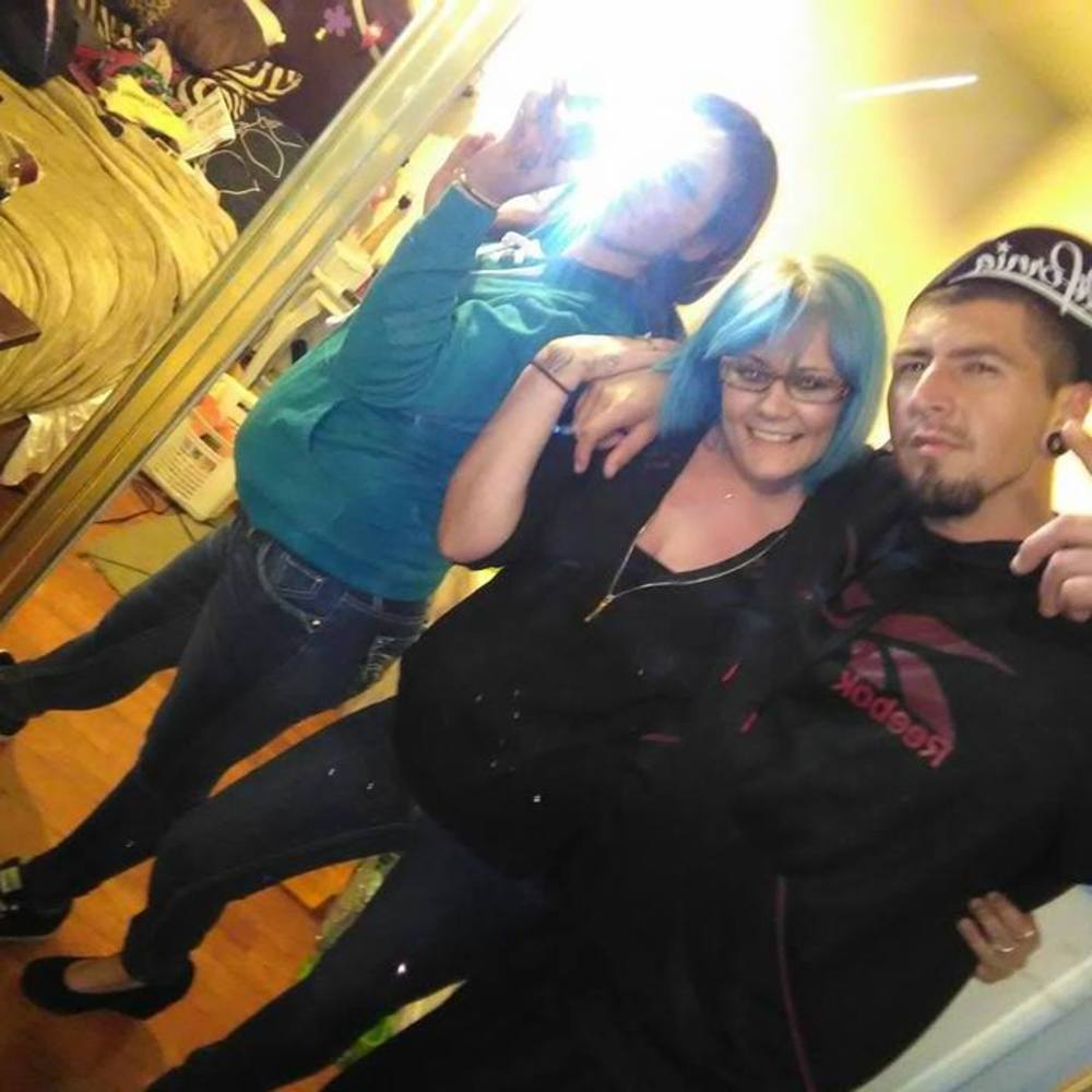 Meet your Posher, Crystal