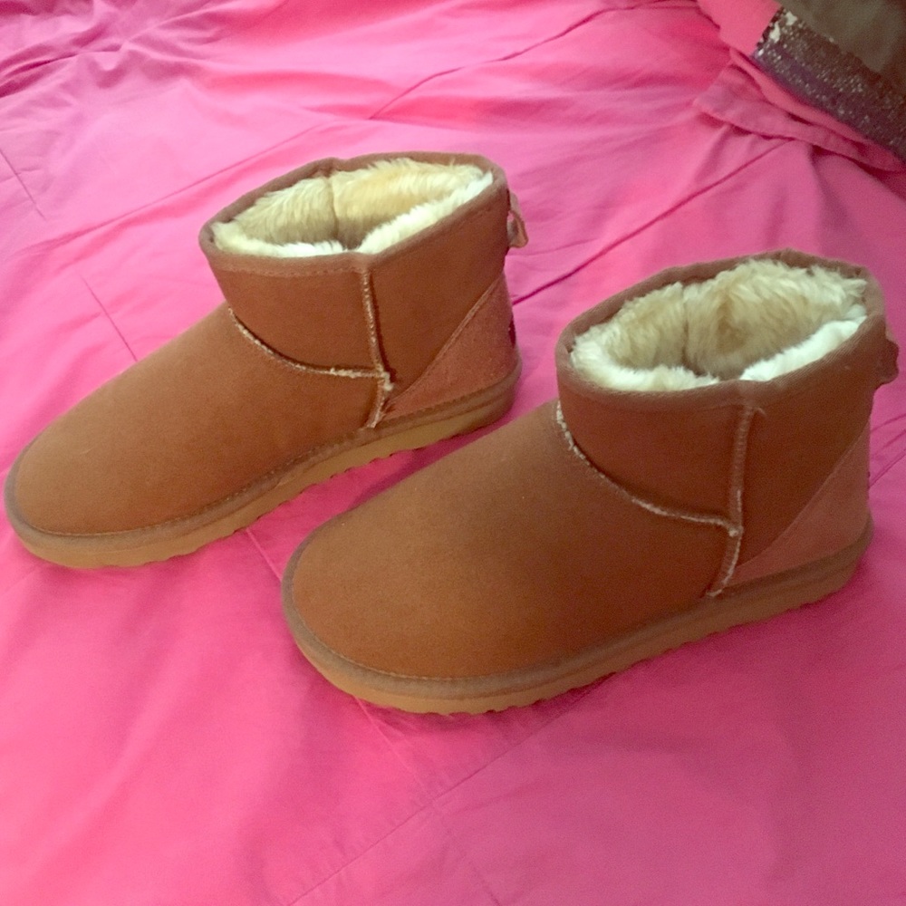 Uggs booties never been worn