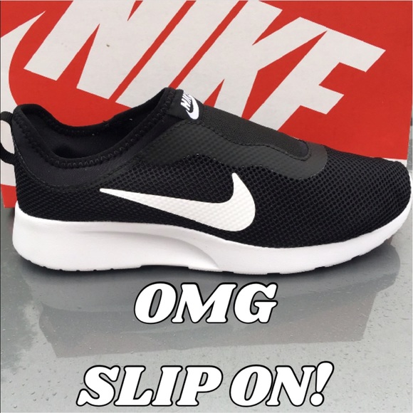 New Nike Slip On Sneaker for Women. Tanjun - Picture 2 of 4