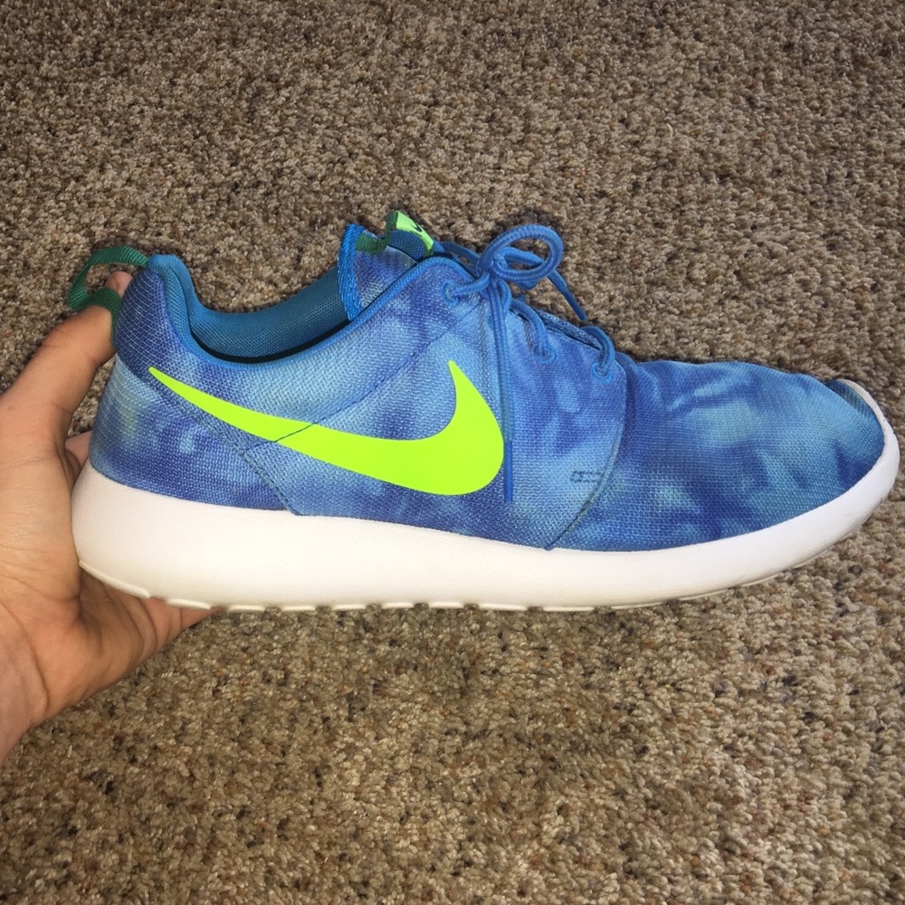 Nike Roshe Run! Gently used like new